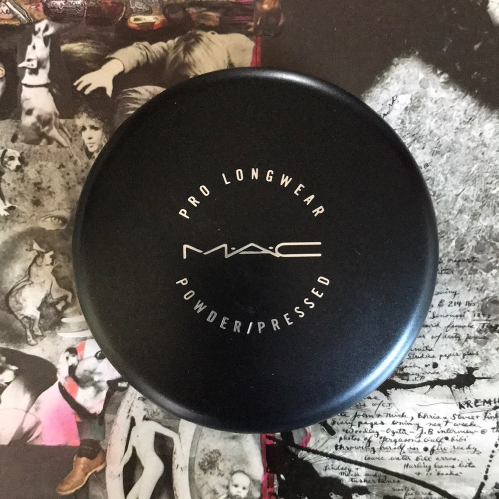 MAC Pro Longwear Powder/Pressed